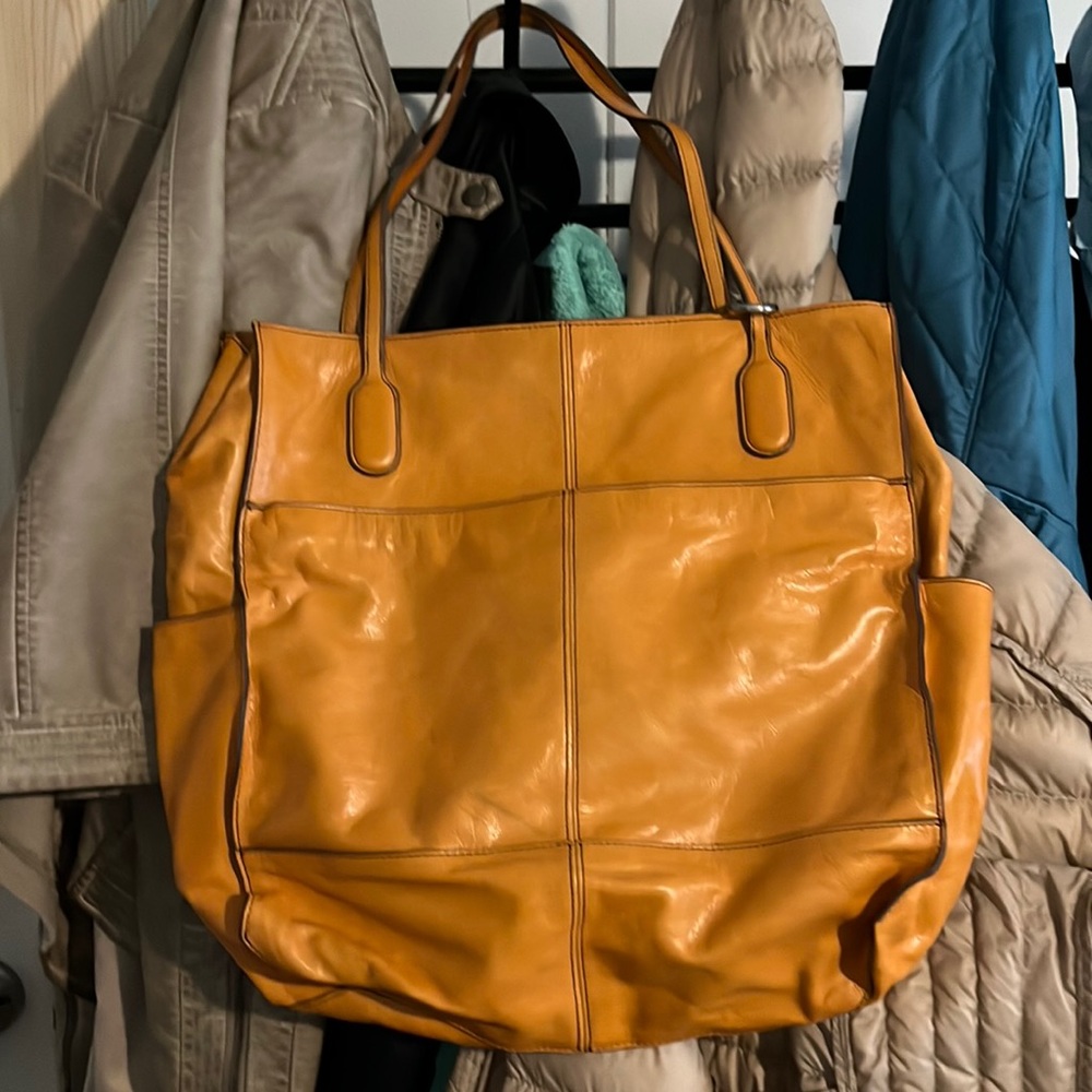 Hobo leather bag